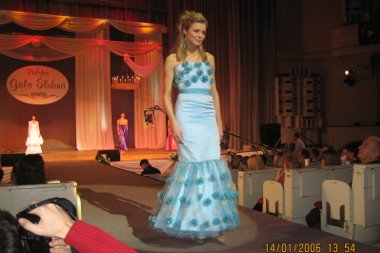 pokaz kolekcji sukni artystycznych Hanna Bieńkowska - PKiN 2005